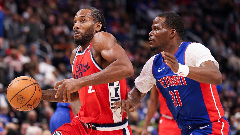 Кауай Ленард се развихри за обрат на Клипърс срещу Детройт, историческа победа за Шарлът над Юта