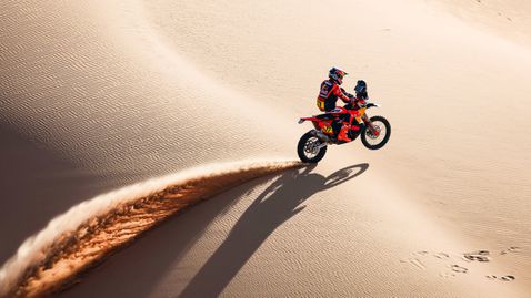 Бенавидес с втора победа, завръща се в битката в рали "Дакар"