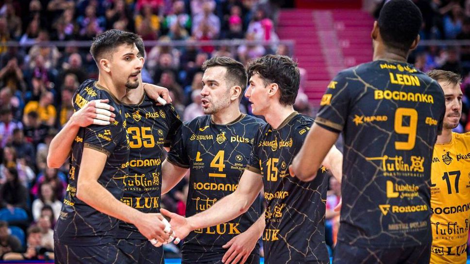 Капитанът на националния отбор на България Алекс Грозданов и неговият