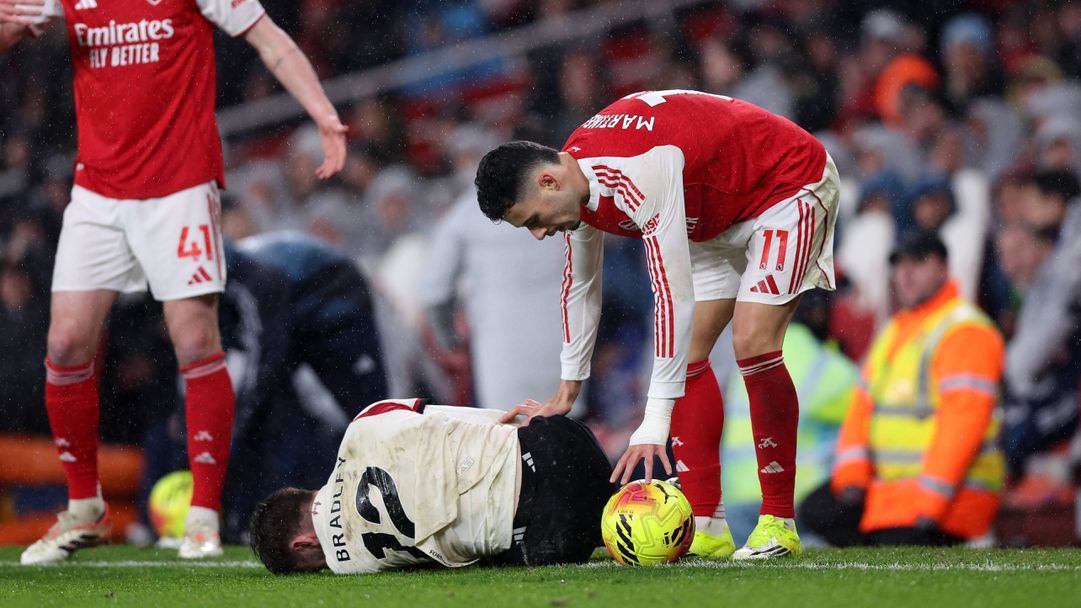 Ливърпул загуби още един защитник до края на сезона