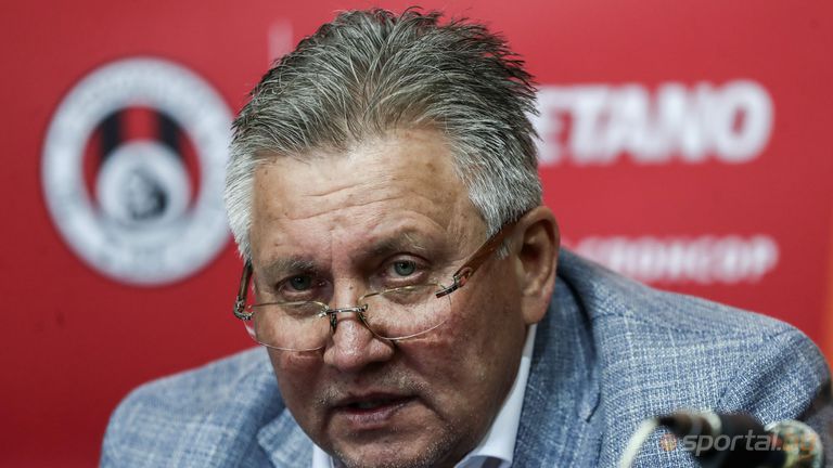  Иван Василев: Аз съм рекордьор по тъпота на Гинес - с персонални пари да оправям осветлението на държавна земя 