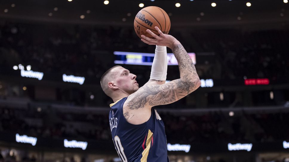 Монако взима център от НБА