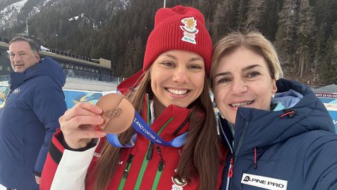 Катя Дафовска: Лора тепърва започва