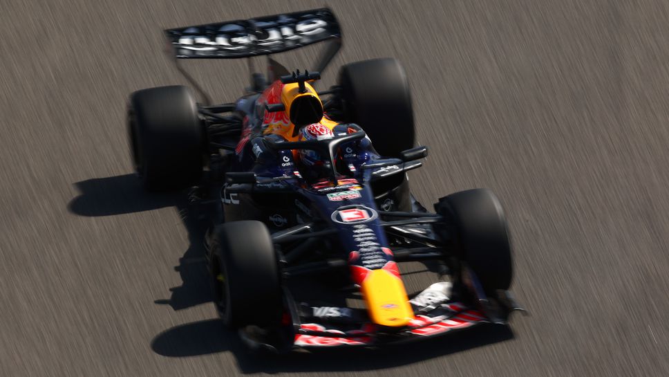 Четирикратният световен шампион Макс Верстапен оглави класирането в края на