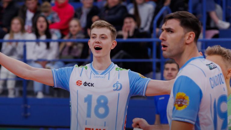 Капитанът на националния ни волейболен отбор Цветан Соколов и неговият