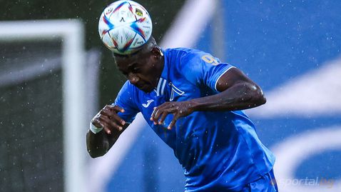  Викнаха Кордоба в националния тим на Панама 