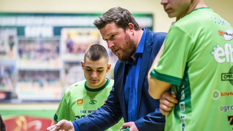 Старши треньорът на Берое Бойко Миленков отново не беше очарован