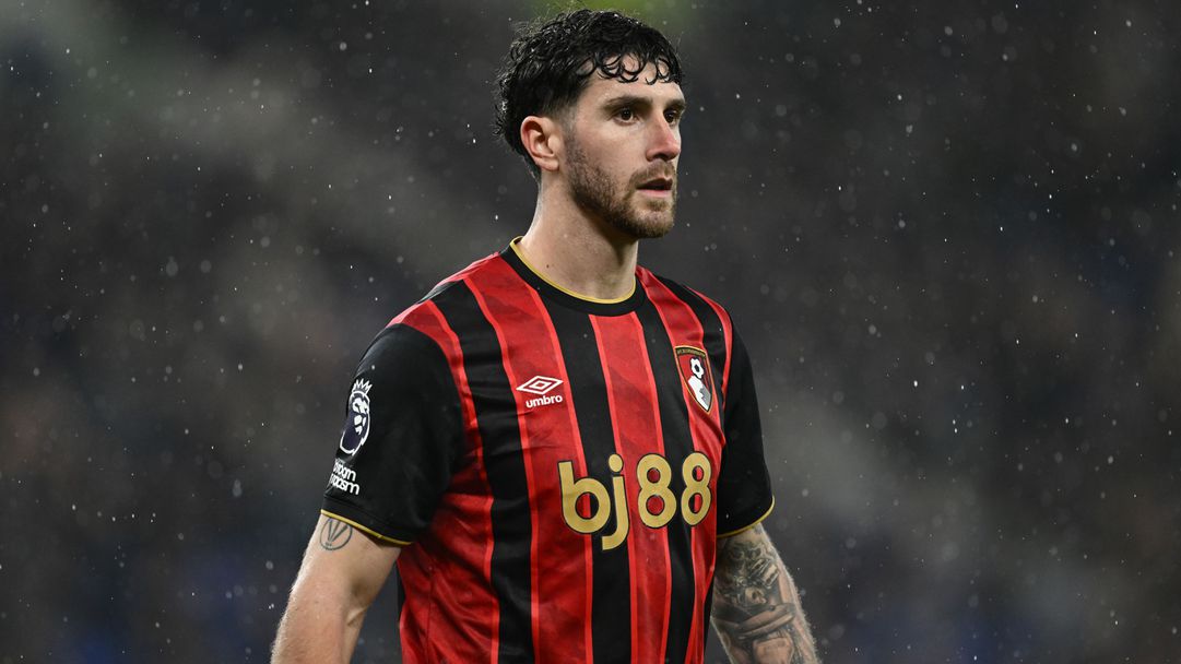 Ювентус преговаря със защитник на Борнемут