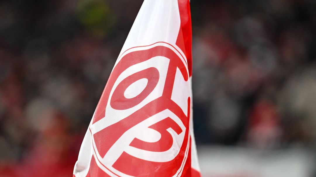 Майнц иска да натрупа самочувствие за Бундеслигата с успехи в Лигата на конференциите