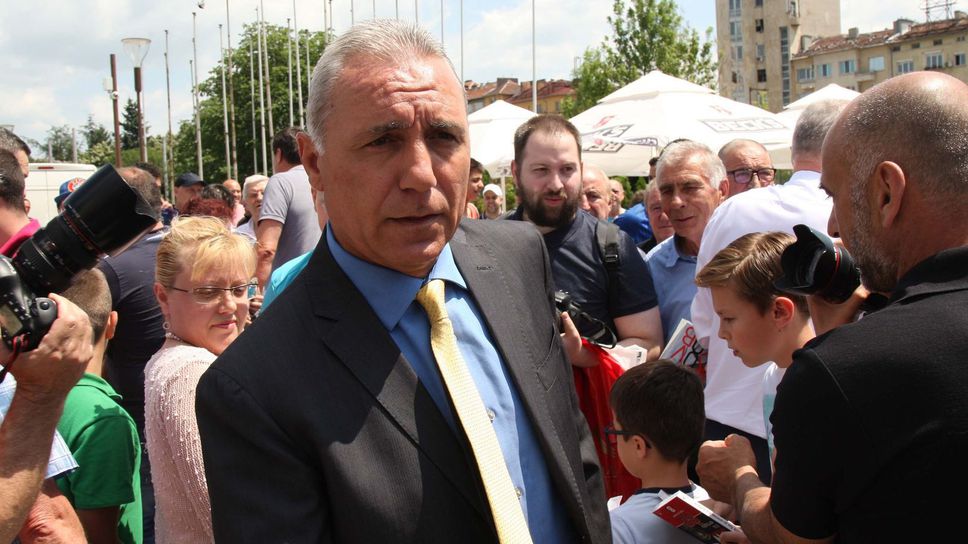 Стоичков за българския футбол: Прекалено късно стана, трудно ще стигнем високото ниво