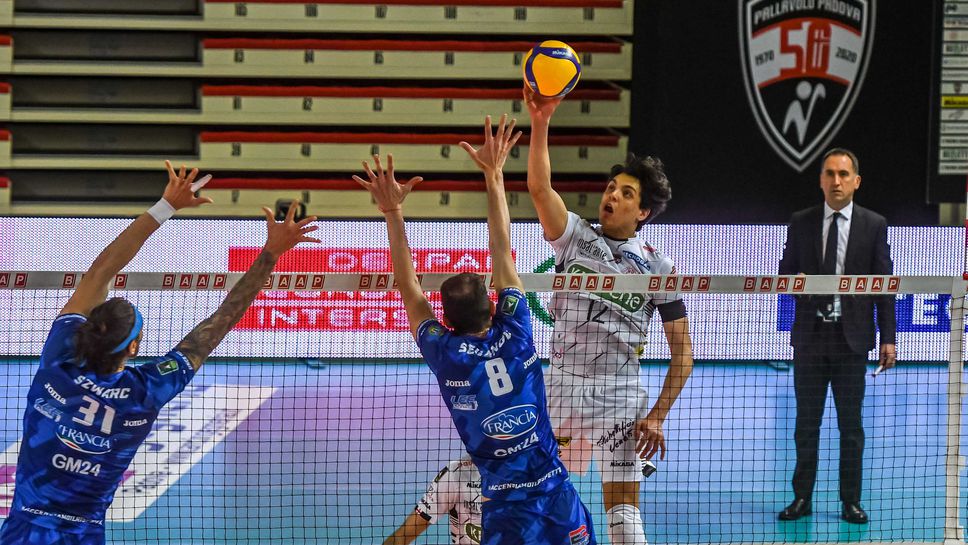 Георги Сеганов и Чистерна с трета загуба в плейофите за 5-о място (видео + снимки)