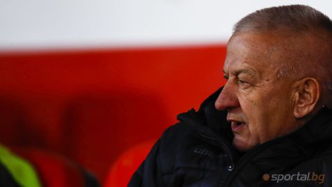 Крушарски: Политиката трудно може да се намеси в БФС, ако той не се намеси в нея