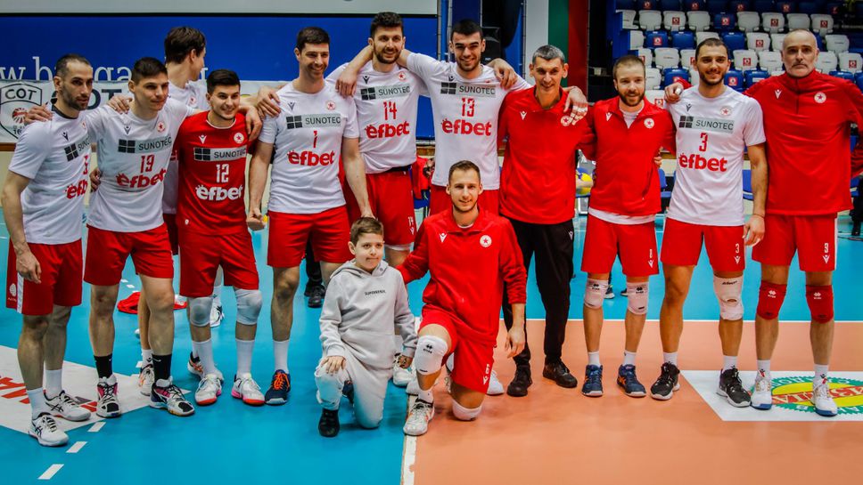 ЦСКА спря серията на Нефтохимик след невероятна драма и поведе в полуфинала в НВЛ