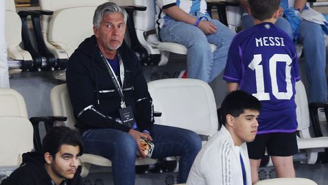  Меси-старши е бил на поредна среща с президента на Барселона 