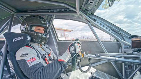 Константин Маршавелов с първи обиколки на обновената писта "Дракон"