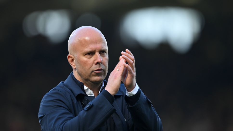 Мениджърът на Ливърпул Арне Слот бе в изключително добро настроение