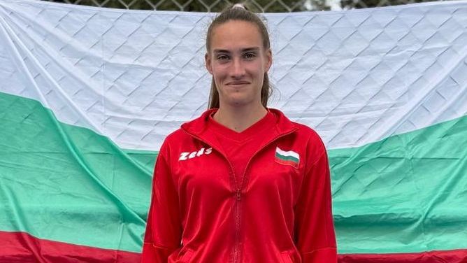 Денислава Глушкова се класира за втория кръг на сингъл на