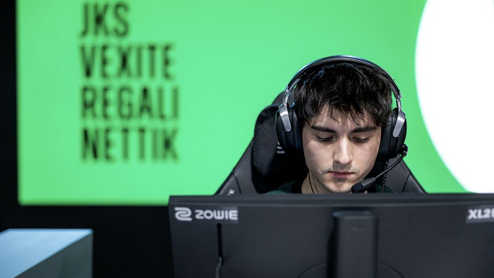 regali търси нов отбор