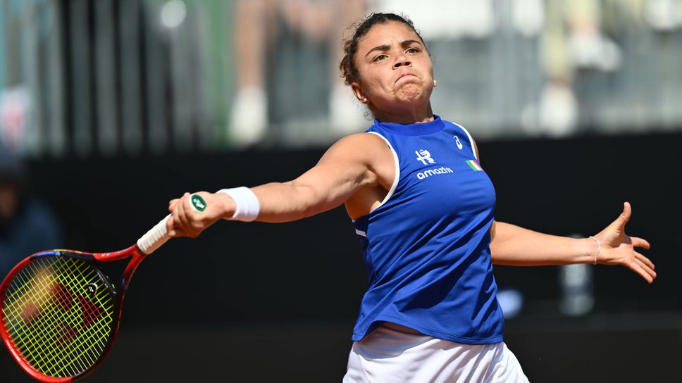 Шампионът Италия е на крачка от финалите в "Били Джийн Кинг къп"