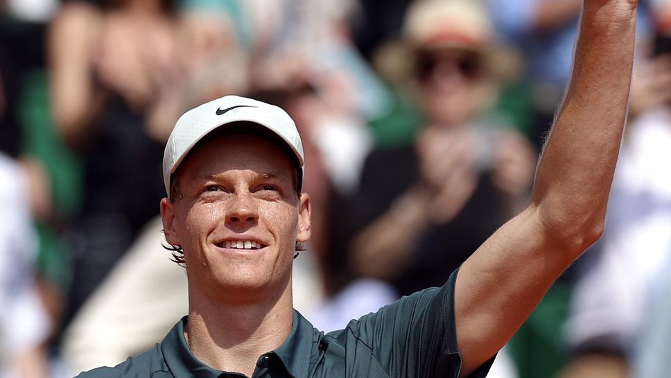 Яник Синер си осигури директен двубой с Карлос Алкарас за първото място на ATP