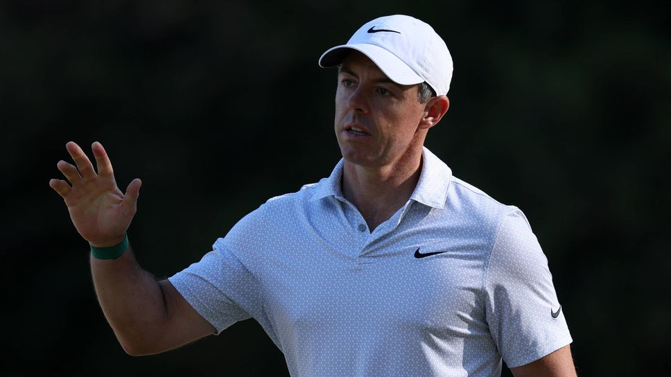 Макилрой "облече с едната ръка" легендарното зелено сако