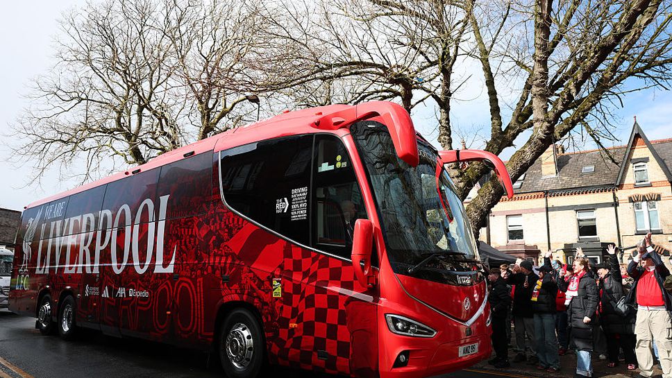 Съставите на Ливърпул и Фулъм, Слот промяна цялата атака