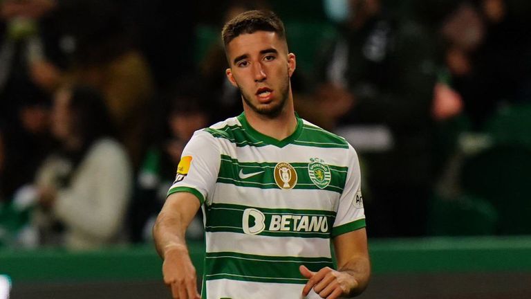  Манчестър Юнайтед договаря за бранител на Спортинг (Лисабон) 