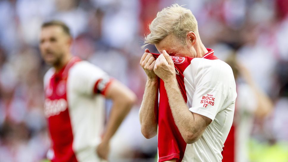 Борбата за титлата между Аякс и ПСВ е напълно отворена: възможните сценарии в Ередивизи