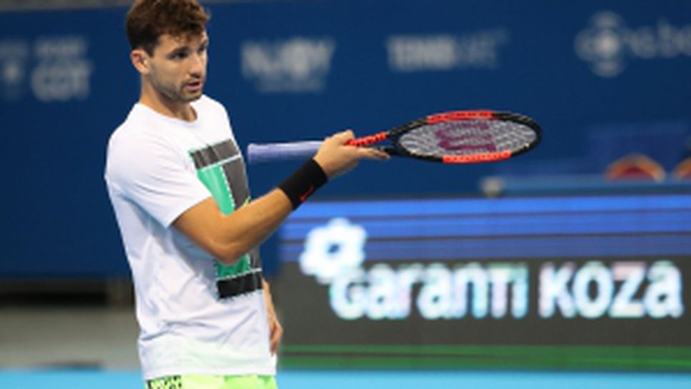 Григор Димитров тренира в зала "Арена Армеец"