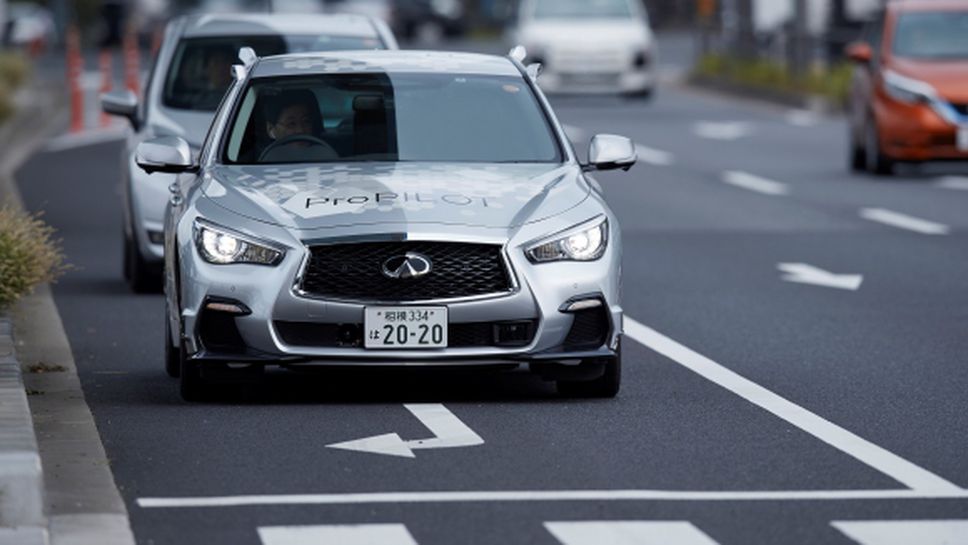 Nissan пусна по улиците на Токио автономен Infiniti Q50