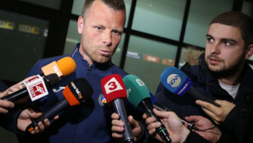 Футболистите на Левски се прибраха от Кипър