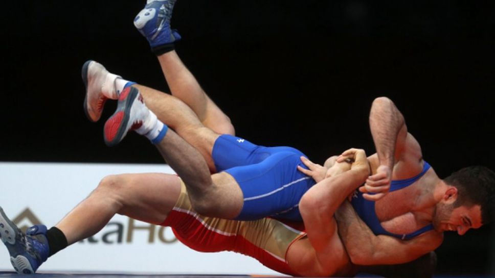 Франция кани борците ни, битките ще са в... цирка