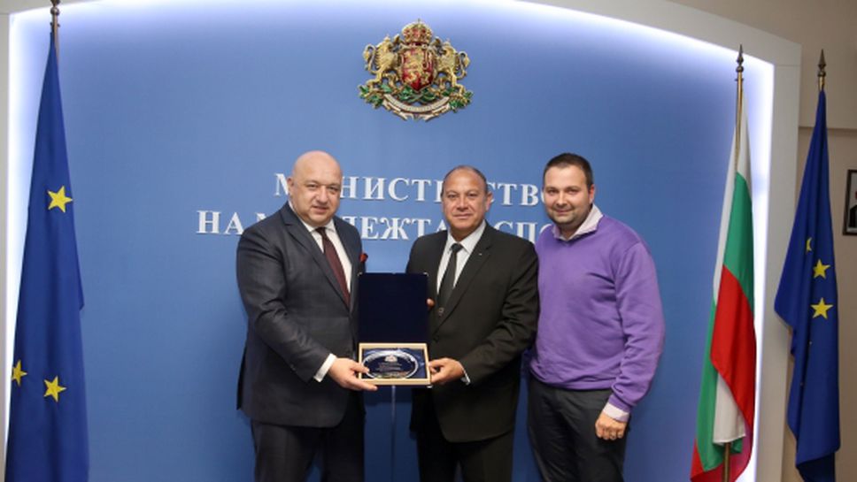 Министър Кралев се срещна с президента на Европейската билярд и снукър асоциация