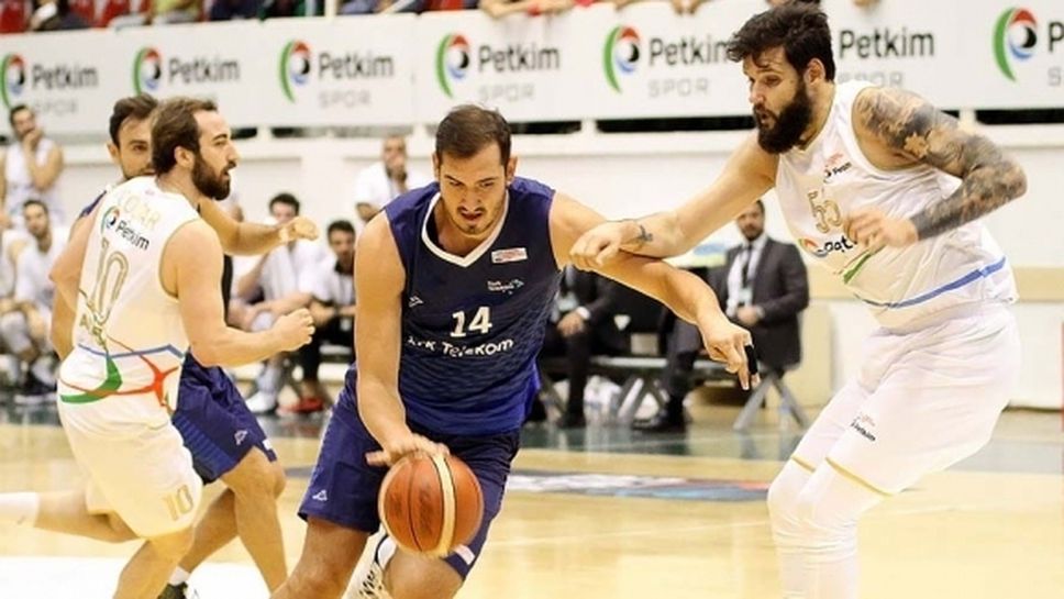 Силен мач за Калоян Иванов, но загуба за Петким