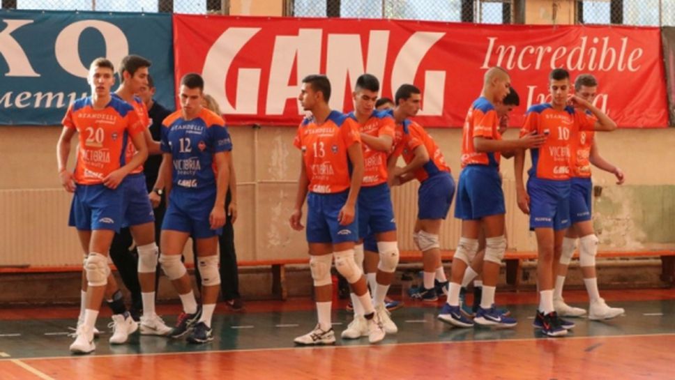 Виктория Волей изтегли с един ден дербито във Висшата лига