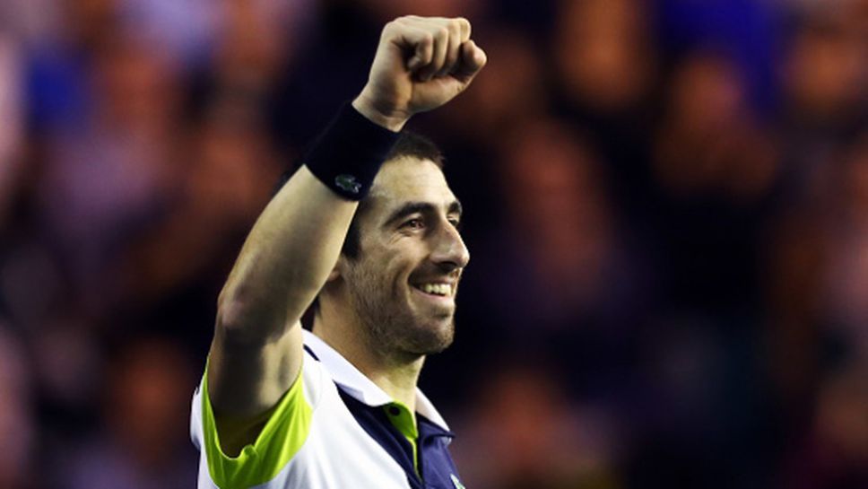 Куевас "почерпи" съперник с "хотдог" в Монтевидео (видео)