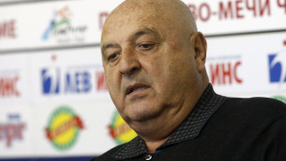 Пресконференция на Венци Стефанов