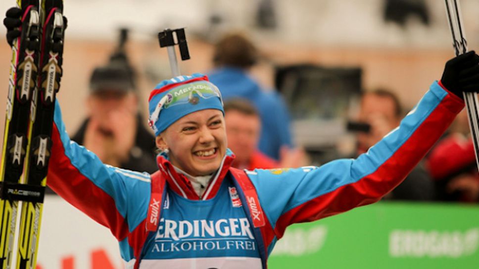 Международният съюз по биатлон временно отстрани рускините Олга Вилухина и Яна Романова от състезания
