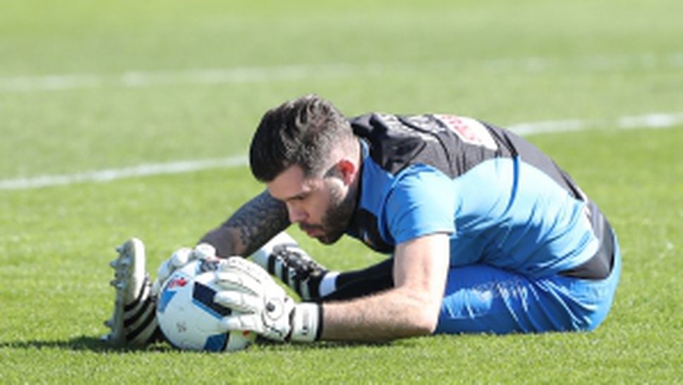 Отборите на Левски и ЦСКА-София вече са терена на стадион "Васил Левски"