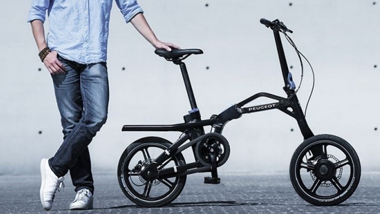 Електрическият велосипед Peugeot eF01 спечели наградата за индустриален дизайн