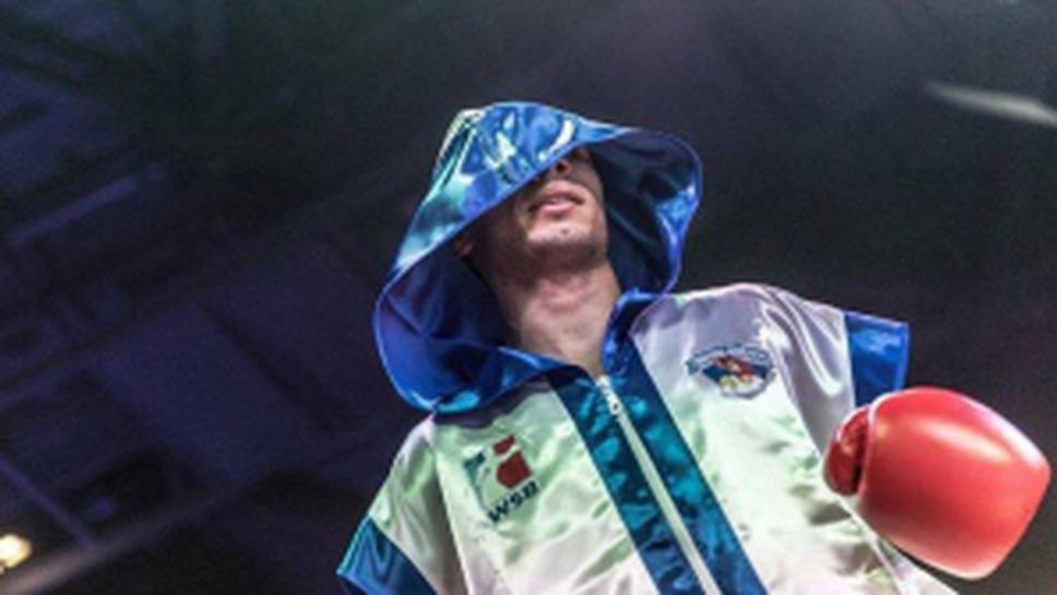 Даниел Асенов с успешен дебют в Световните боксови серии