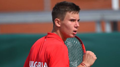Радулов стартира с победа на турнир по тенис в Испания