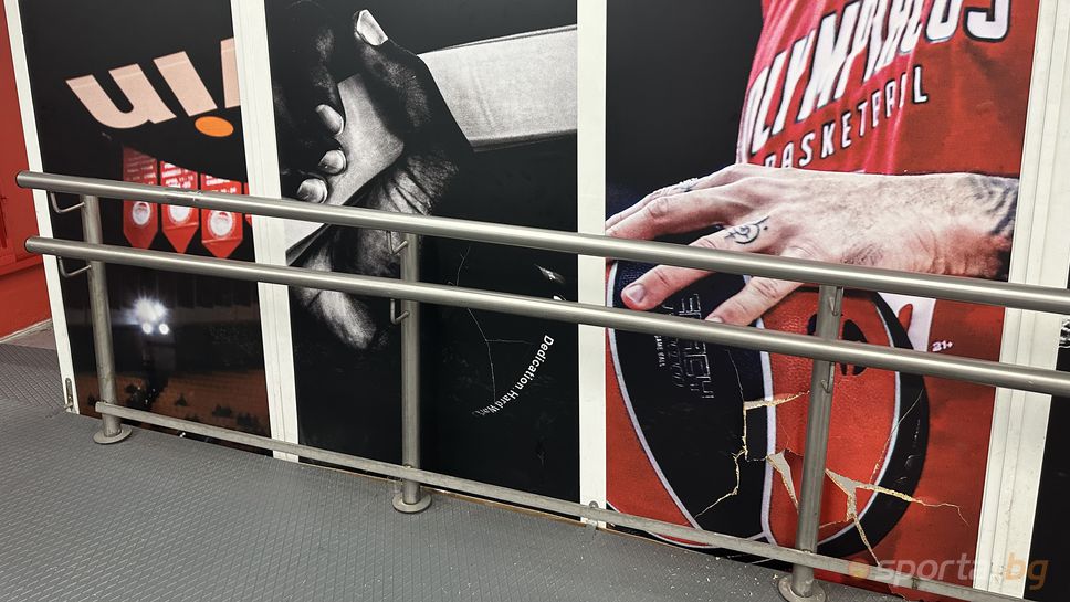 Грозно! Баскетболист на ПАО разби стена в залата на Олимпиакос