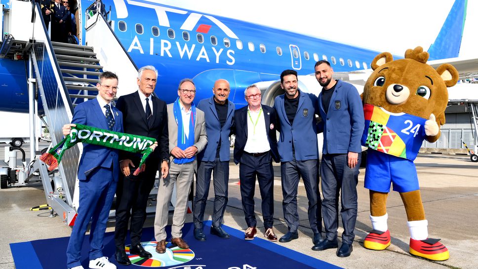 Защитаващият титлата си отбор на Италия пристигна в Германия