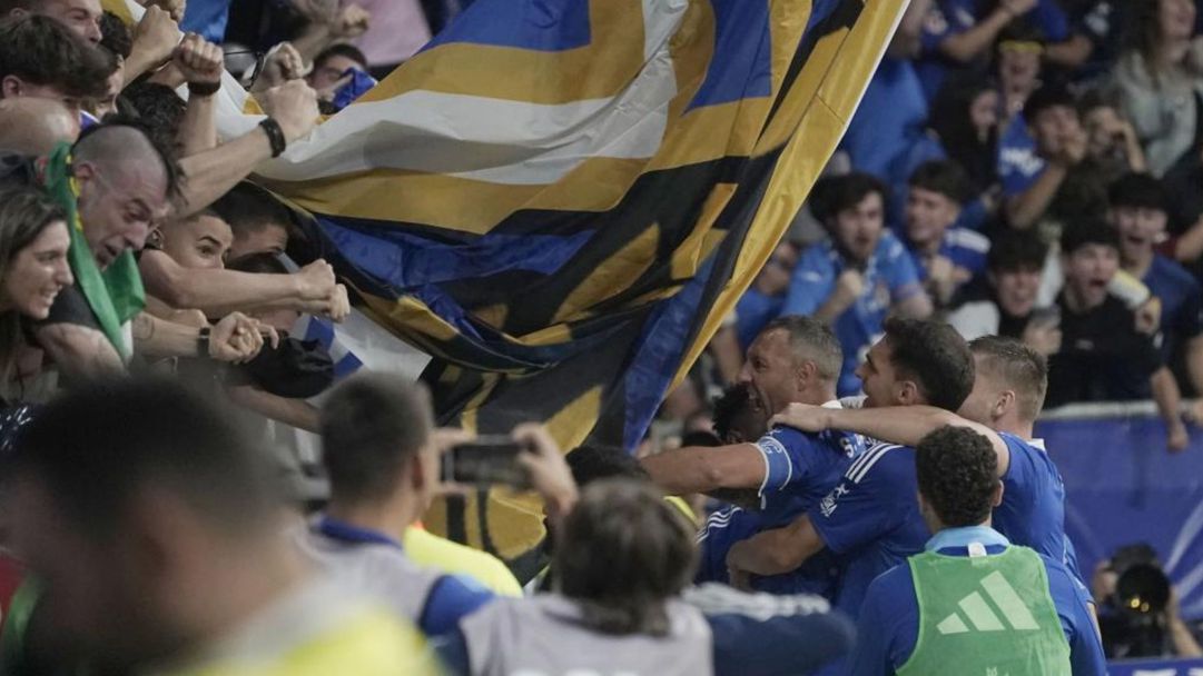 Ветеранът Санти Касорла доближи Овиедо до Ла Лига