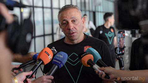 Илиан Илиев: Имаме психологически проблем, не може след първия гол да се сриваме