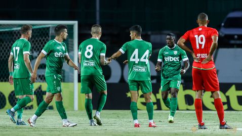  Берое пусна в продажба календарите на отбора 