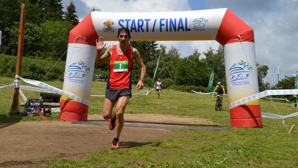 Маринела Нинева и Димчо Мицов най-бързи в планинското бягане на Витоша летен фест 2022