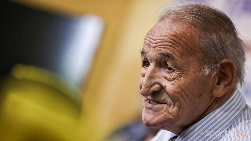 Спартак (Варна) за Пенев: В нашите сърца той ще остане един герой, донесъл ни най-голямата футболна радост!