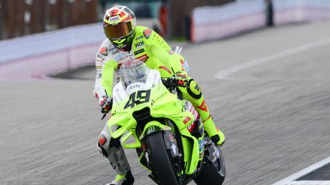  Ди Джанантонио изненада братята Маркес, разбивайки върха на 